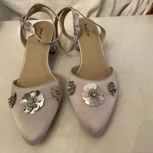 Rialto soft gray shoes NEW